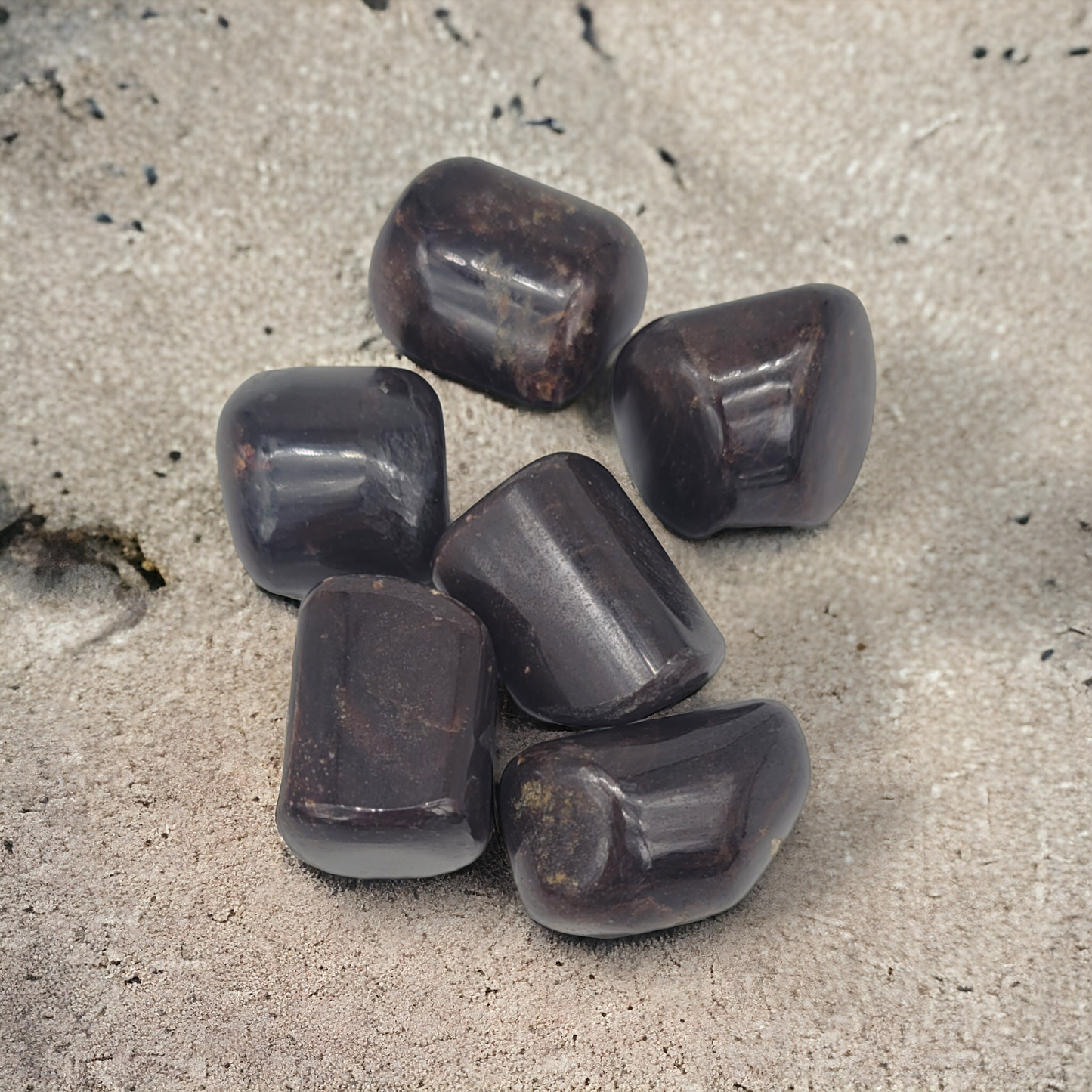 Garnet Tumbled Stone